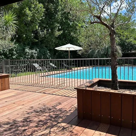 Family In With Large Pool *